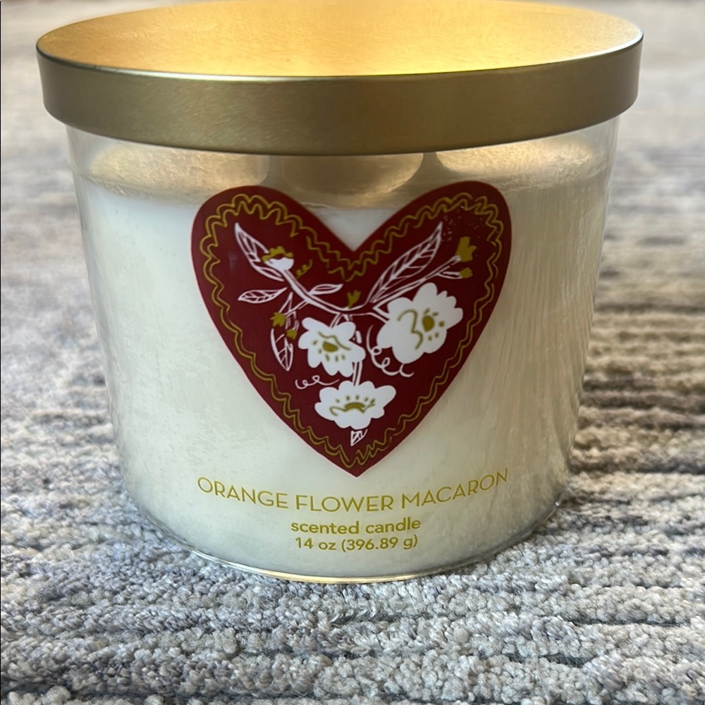 Orange Flower Macaron Scented Candle with Gold Lid